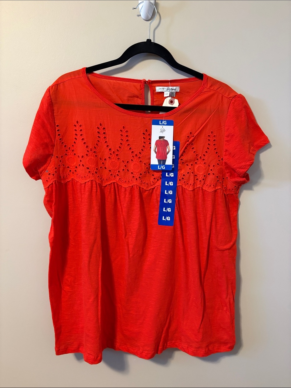 JACHS Girlfriend Red Eyelet Yoke Short Sleeve Top